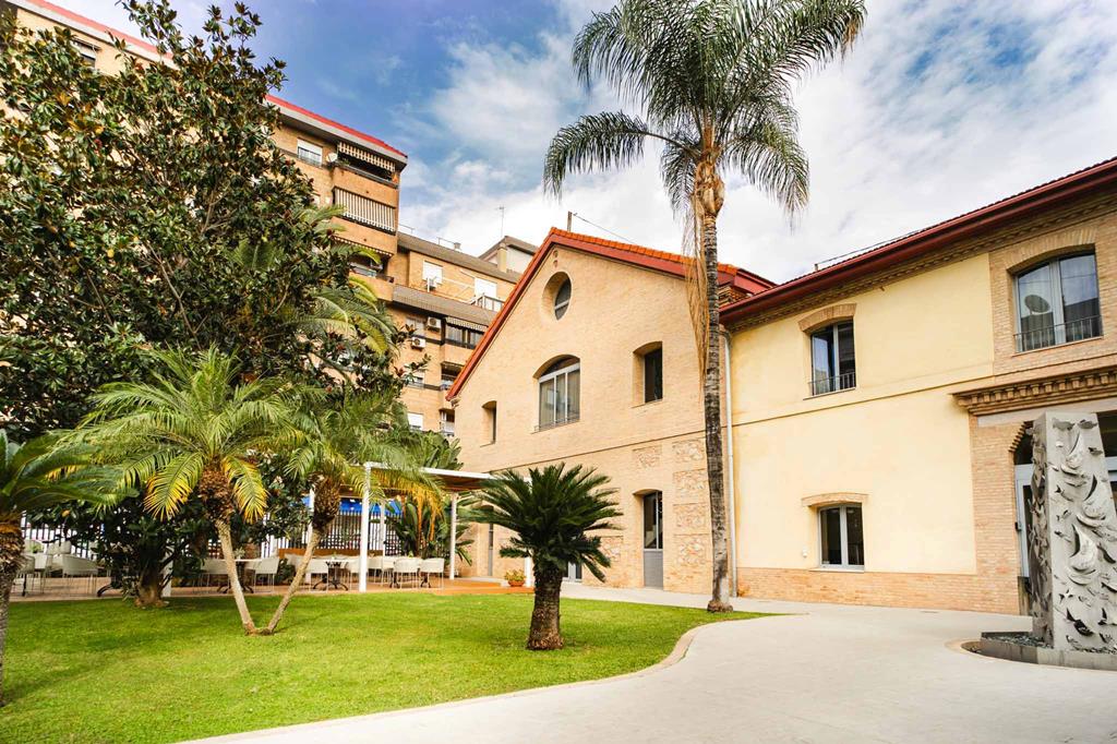 DWO Valencia – Gevel met palmen, Valencia