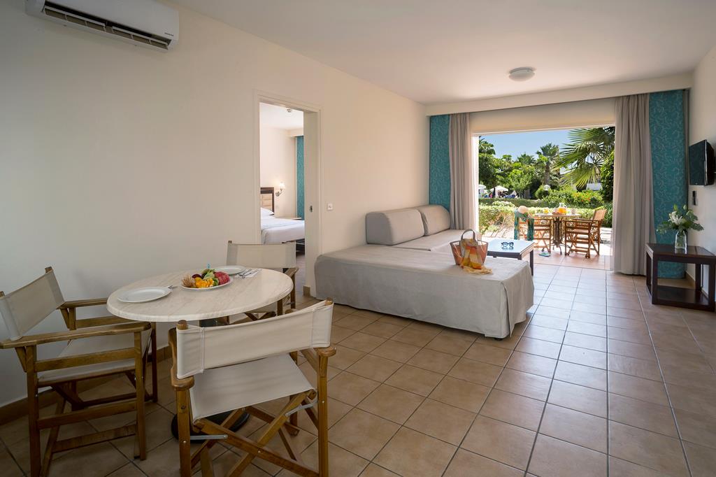 Avanti Village – Woonkamer, Paphos
