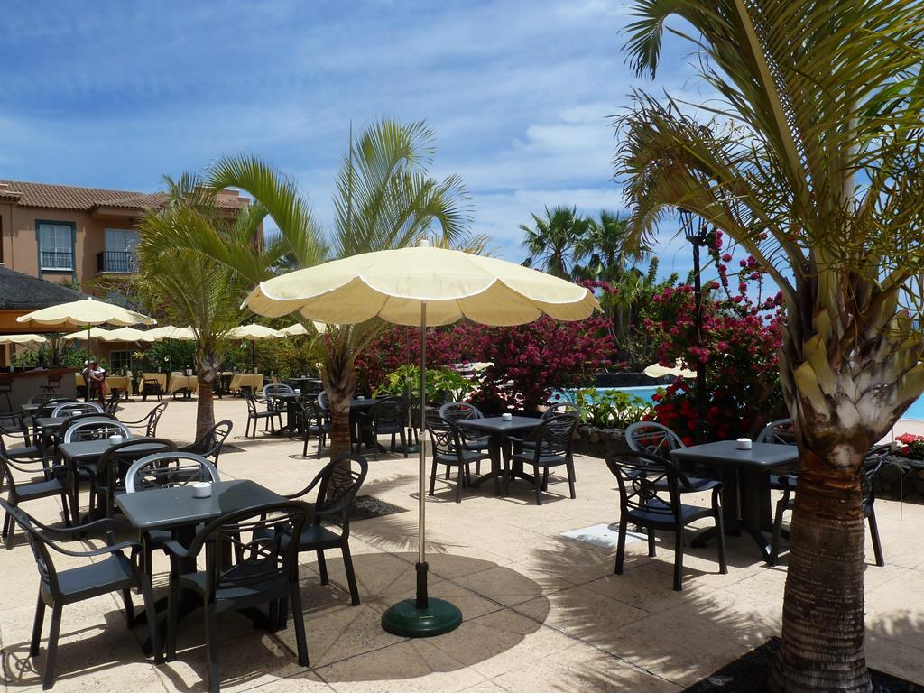 Las Olas – Terras met parasols, Los Cancajos