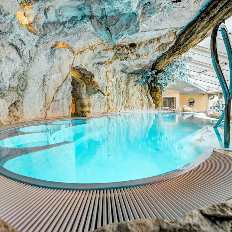 Hotel Bauer – Binnenzwembad, Saalbach