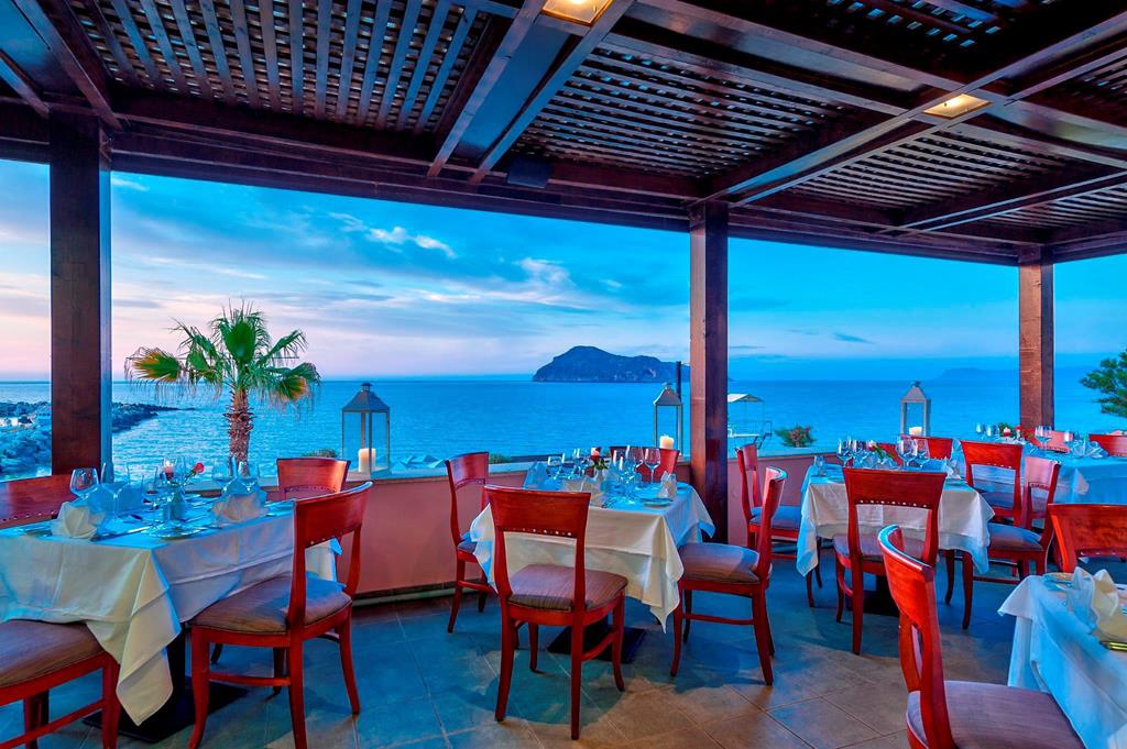 Porto Platanias Beach Resort – Terras aan zee, Platanias