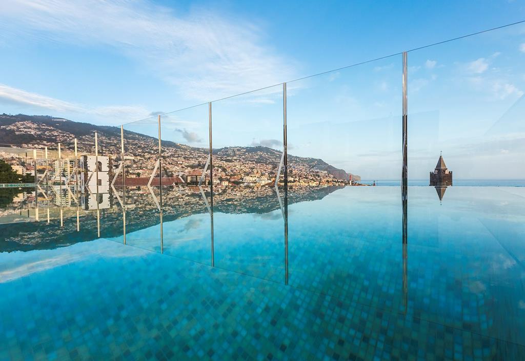 Castanheiro – Infinity-zwembad, Funchal