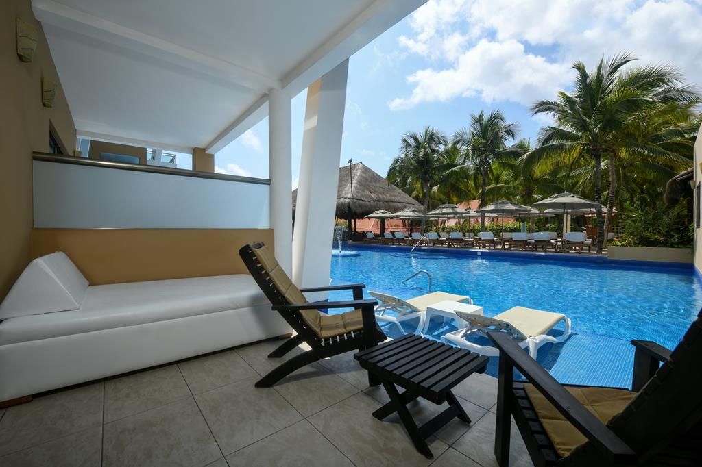 TUI BLUE El Dorado Seaside Palms – Terras aan zwembad, Puerto Aventuras
