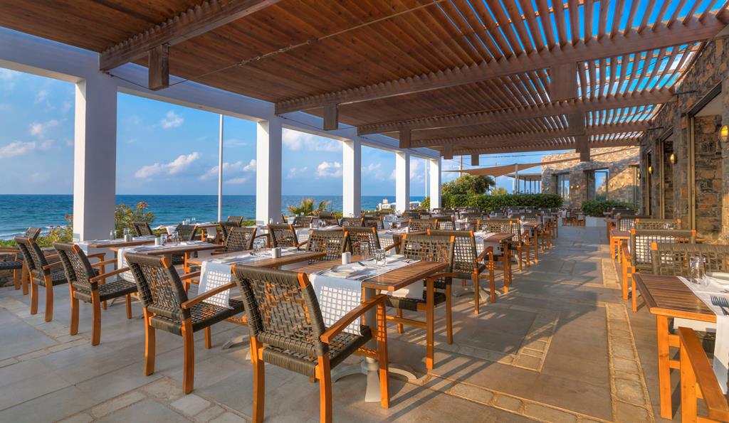 The Island – Terras met zeezicht, Gouves