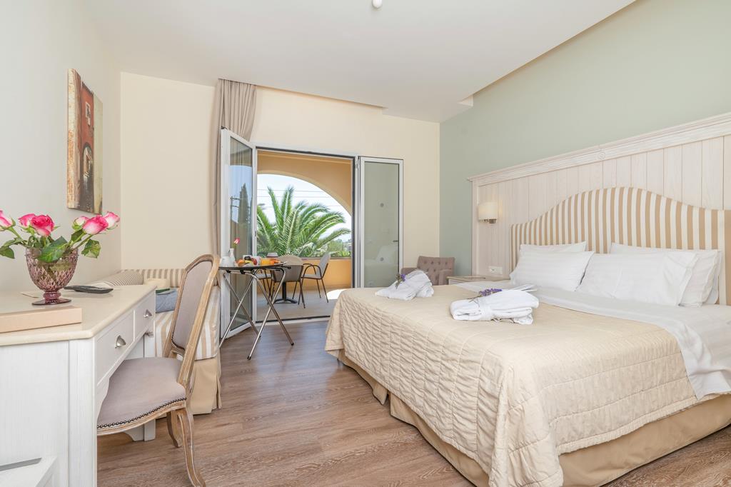 Art Debono – Hotelkamer, Gouvia