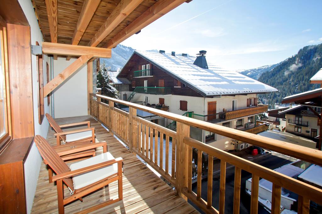 Residence Prestige Odalys Les Fermes de Châtel – Balkon met bergzicht, Châtel
