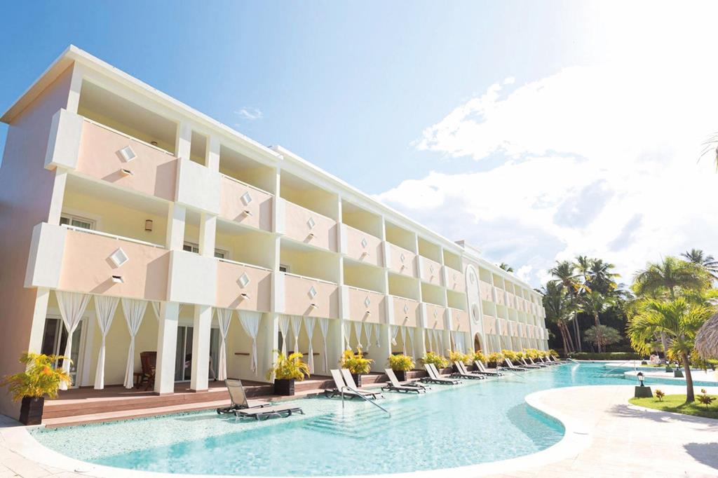 TRS Turquesa Hotel – Zwembad bij kamers, Punta Cana / Playa Bavaro