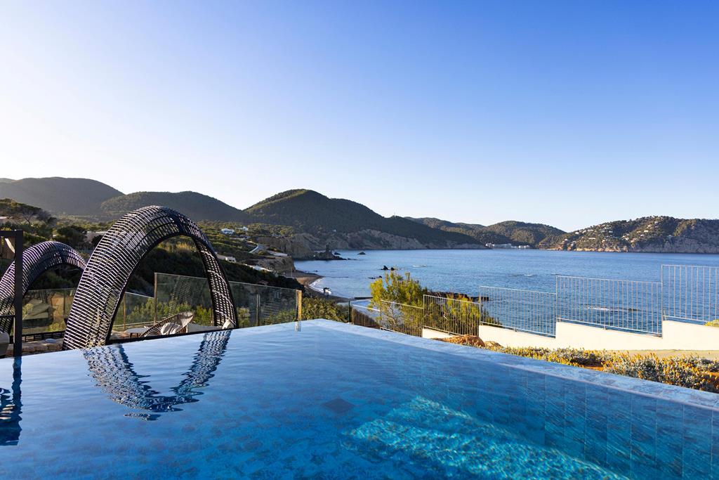 Invisa Cala Verde – Infinity-pool met uitzicht, Es Figueral