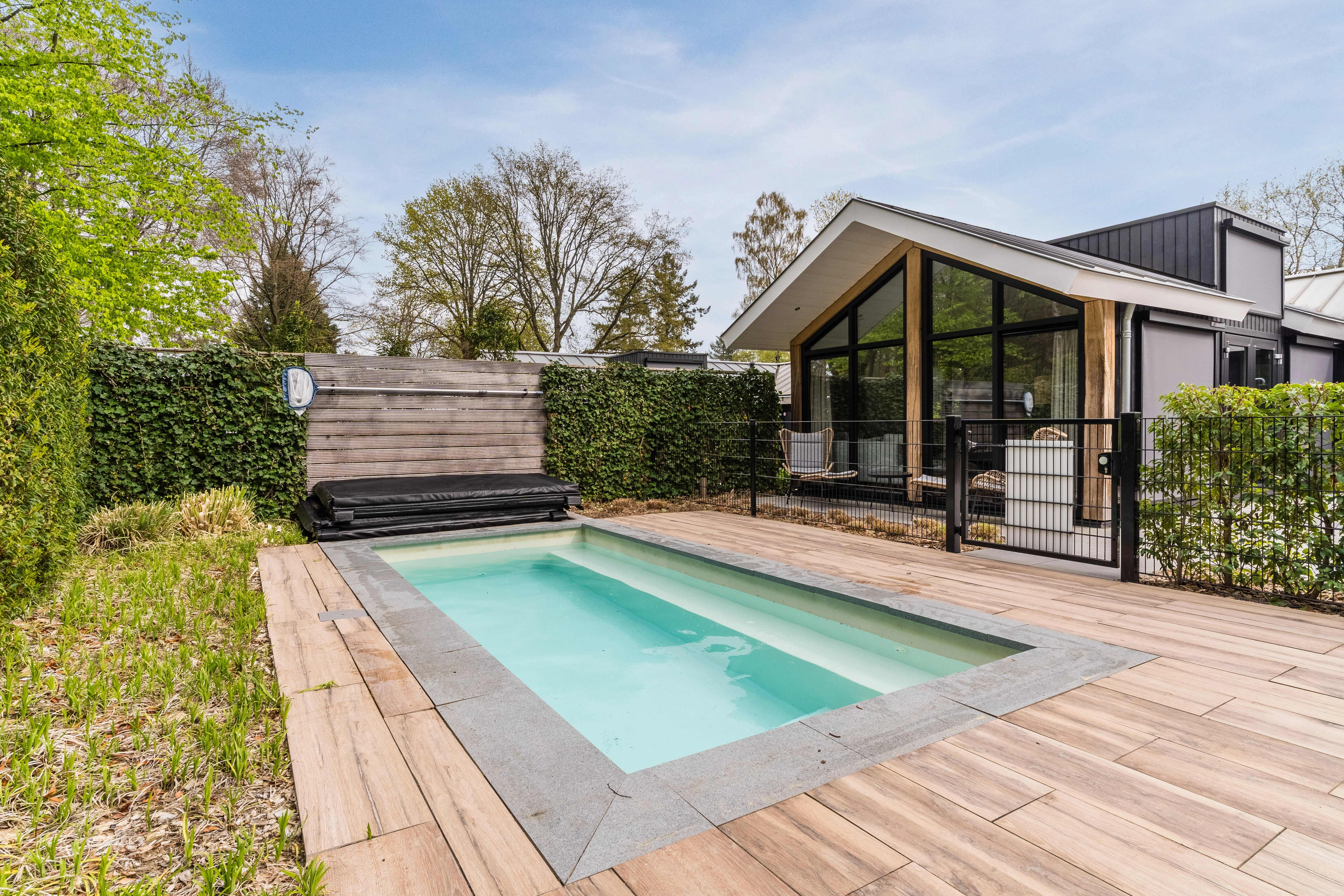 Landal Nieuwe Veenendaalseweg 229-231 - 6-persoons Pool Lodge