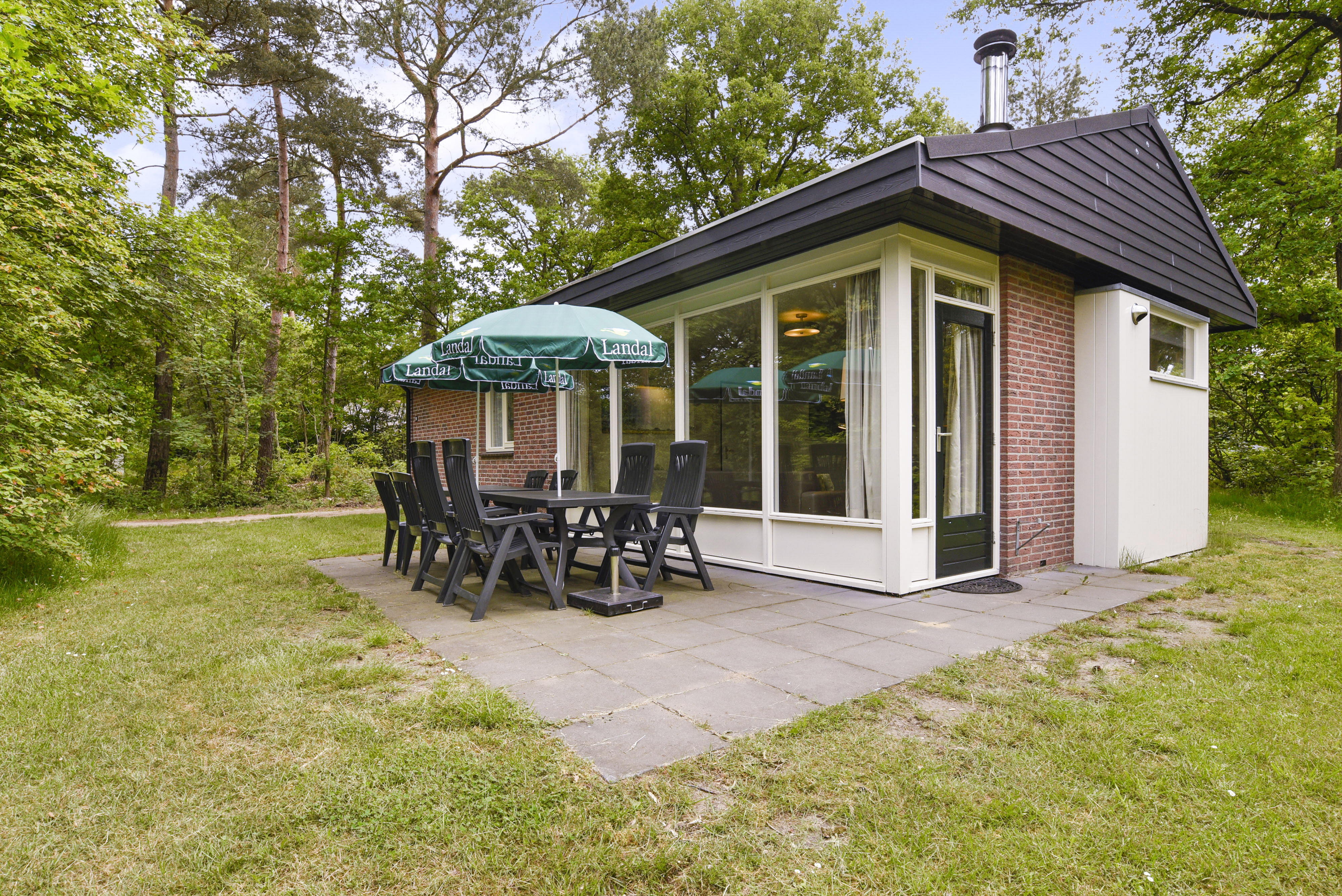 Landal Landuwerweg 17 - 8-persoons bungalow