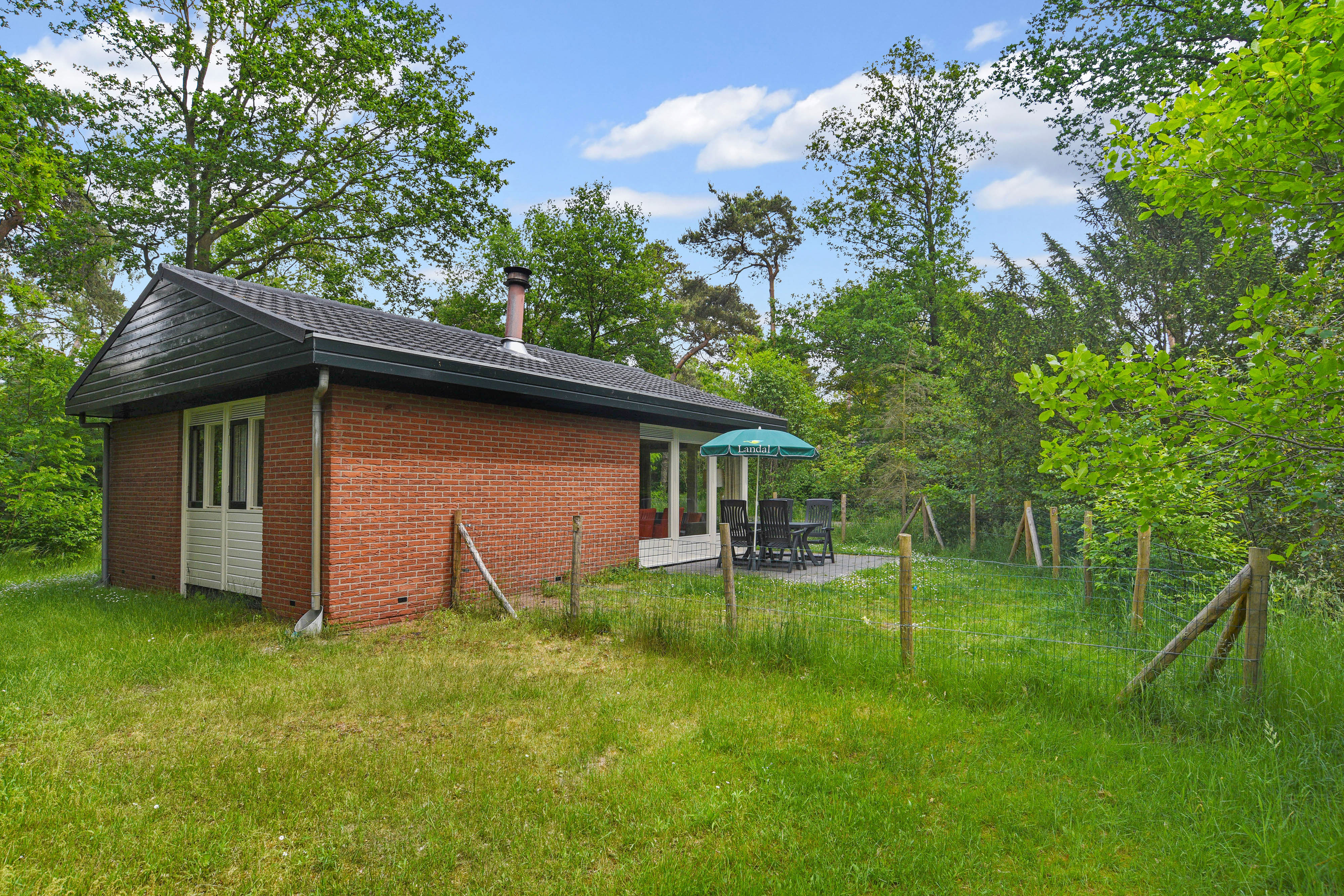 Landal Landuwerweg 17 - 2-persoons hondenbungalow