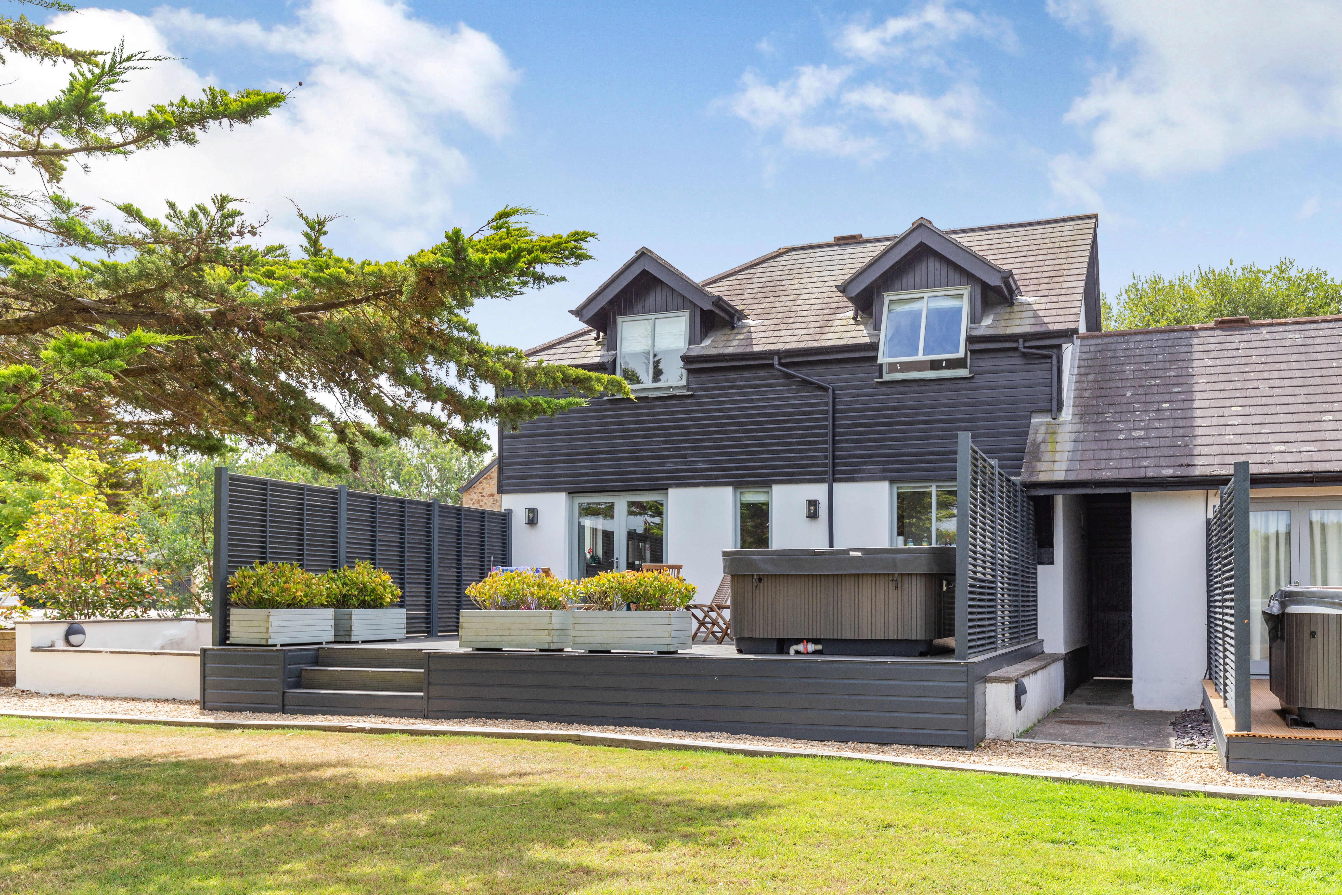 Landal Poundfield, Stratton - 6-persoons bungalow - Summerleaze Garden Cottage 3 Spa