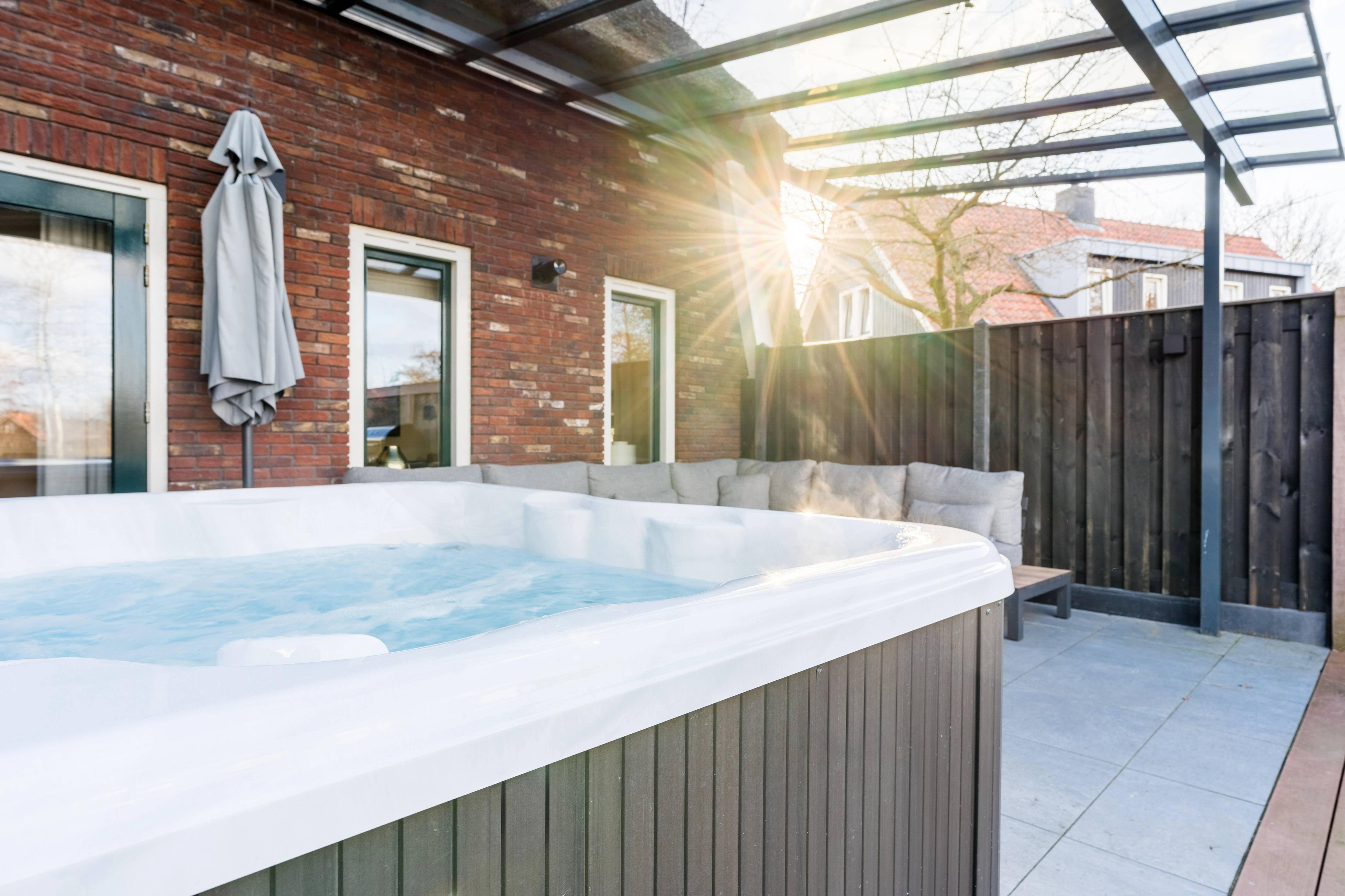 Landal Borgerderstraat 12 - 6-persoons Wellness Waterfront boerderij