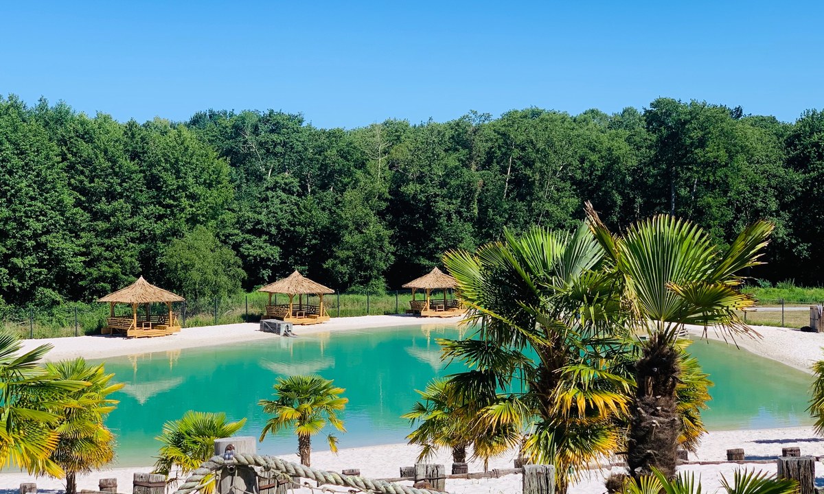 Village Tropical Sen Yan