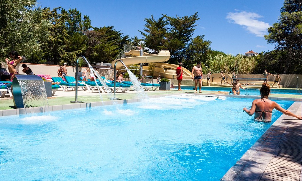 Camping Les Criques De Porteils