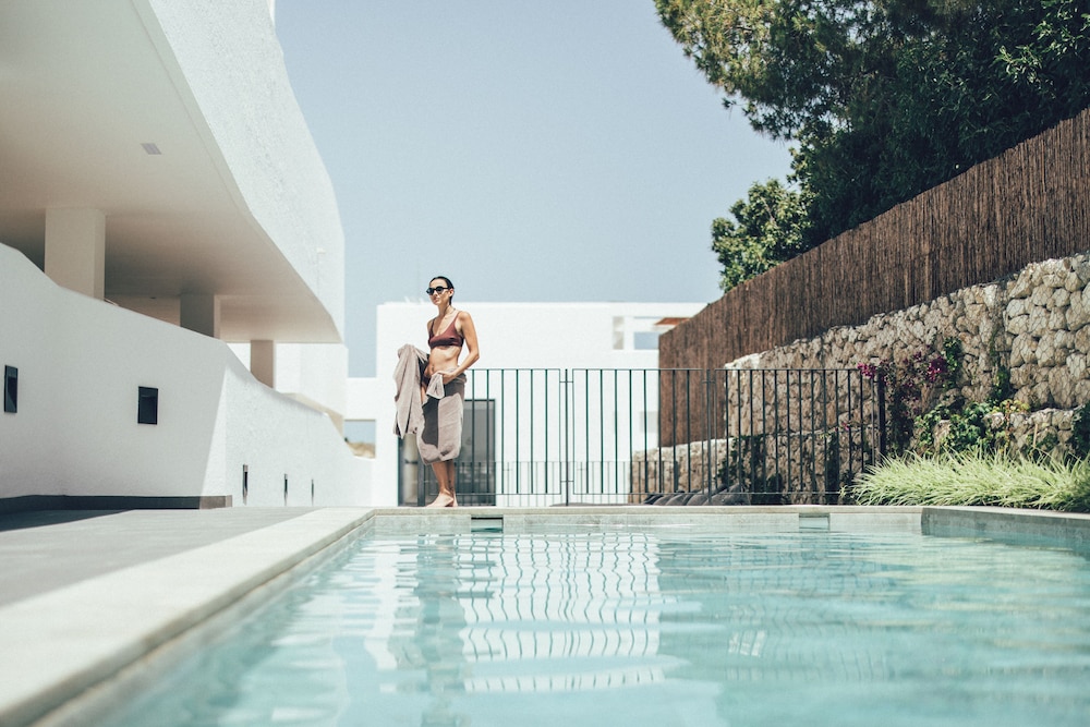 cala lanuza suites cover