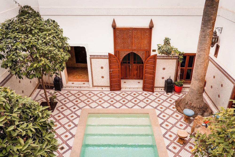 Riad Ysalis cover