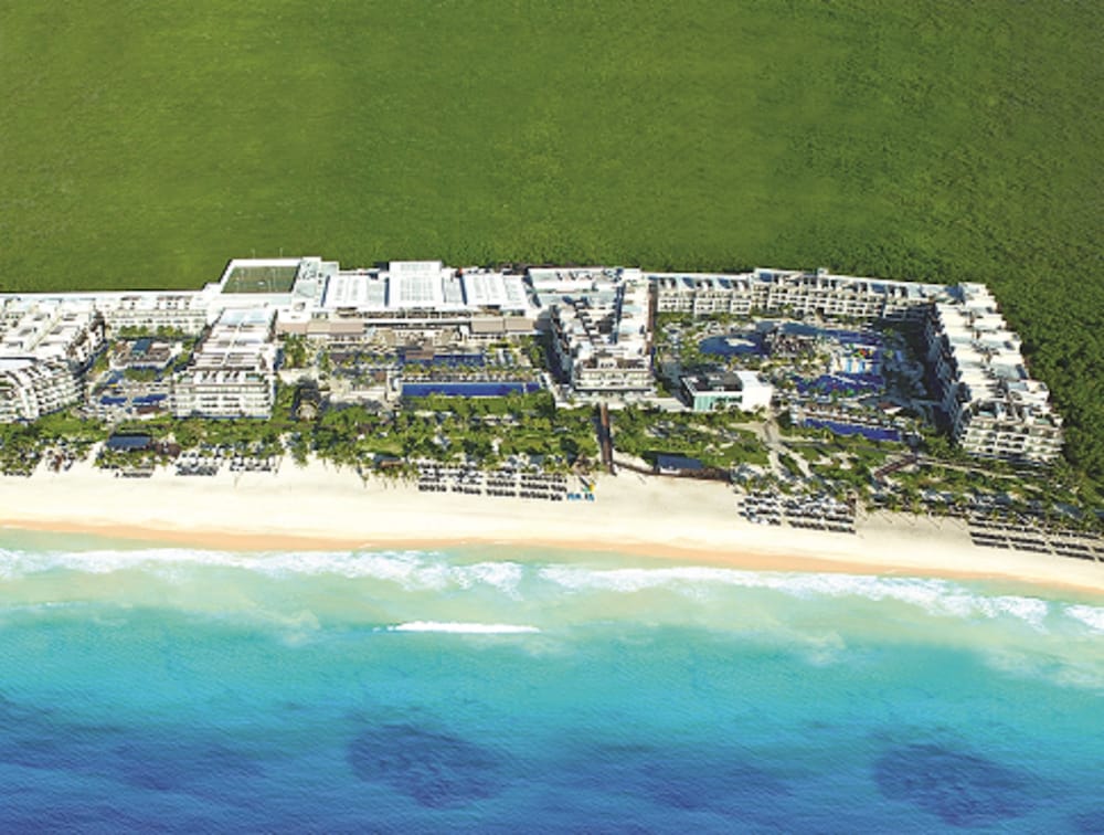 Royalton Riviera Cancun, An Autograph Collection All-Inclusive Resort & Casino cover