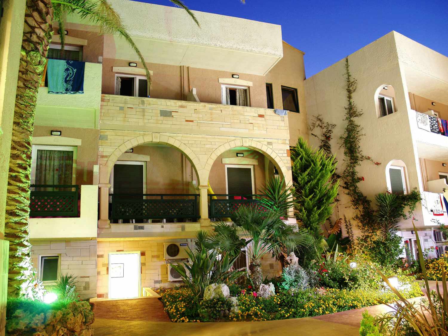 Odyssia Beach – Gevel met tuin, Rethymnon