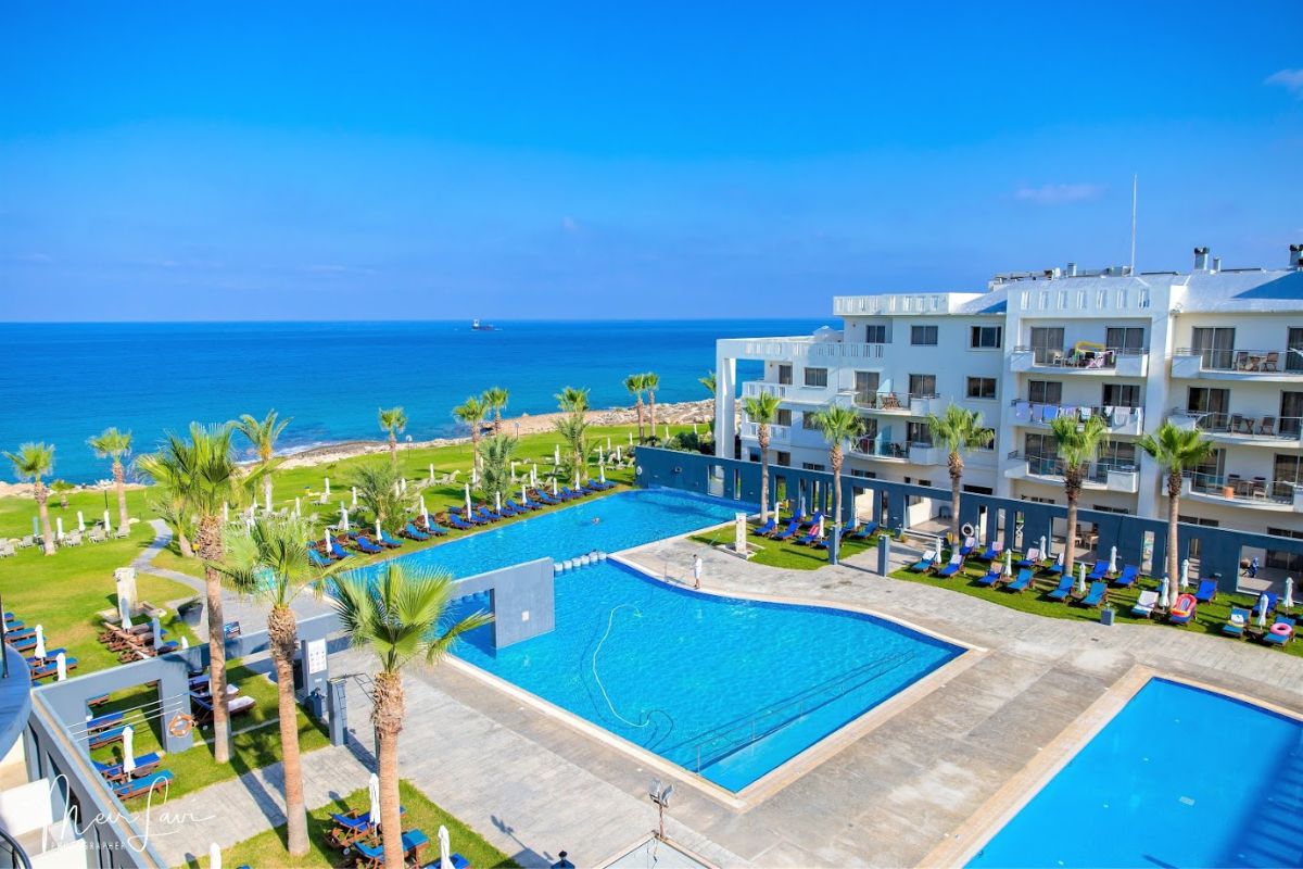 Capital Coast Resort & Spa – Resort met zwembad en zee, Paphos