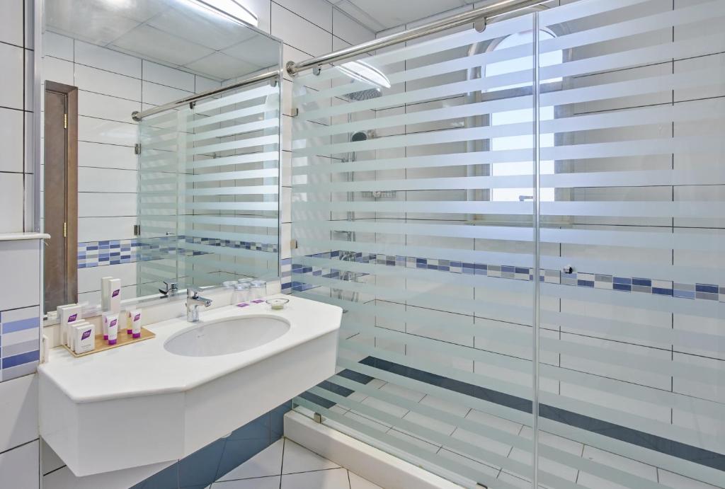 Time Express Hotel Al Khan, Sharjah