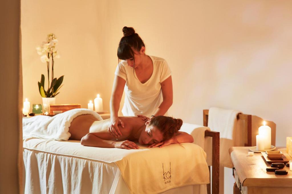 El Greco Resort & Spa – Massage, Fira