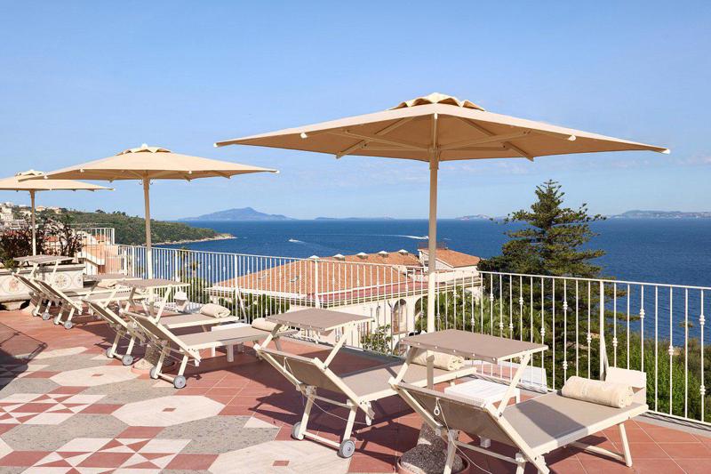 Grand Hotel de la Ville – Zonneterras met zeezicht, Sorrent, Napels