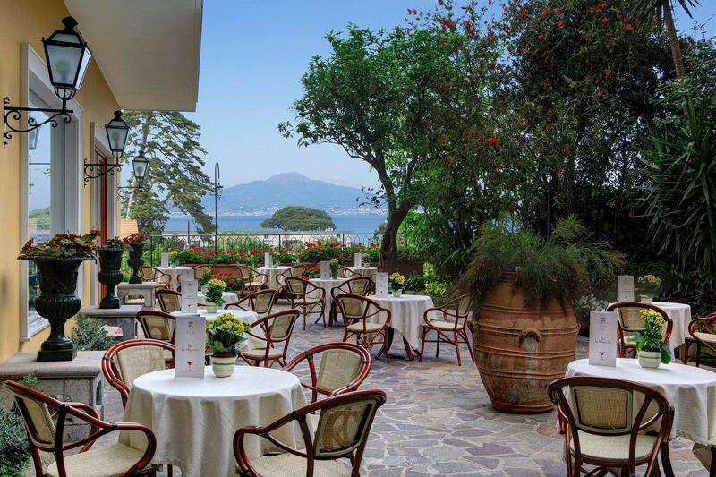 Grand Hotel de la Ville – Terras met uitzicht, Sorrent, Napels