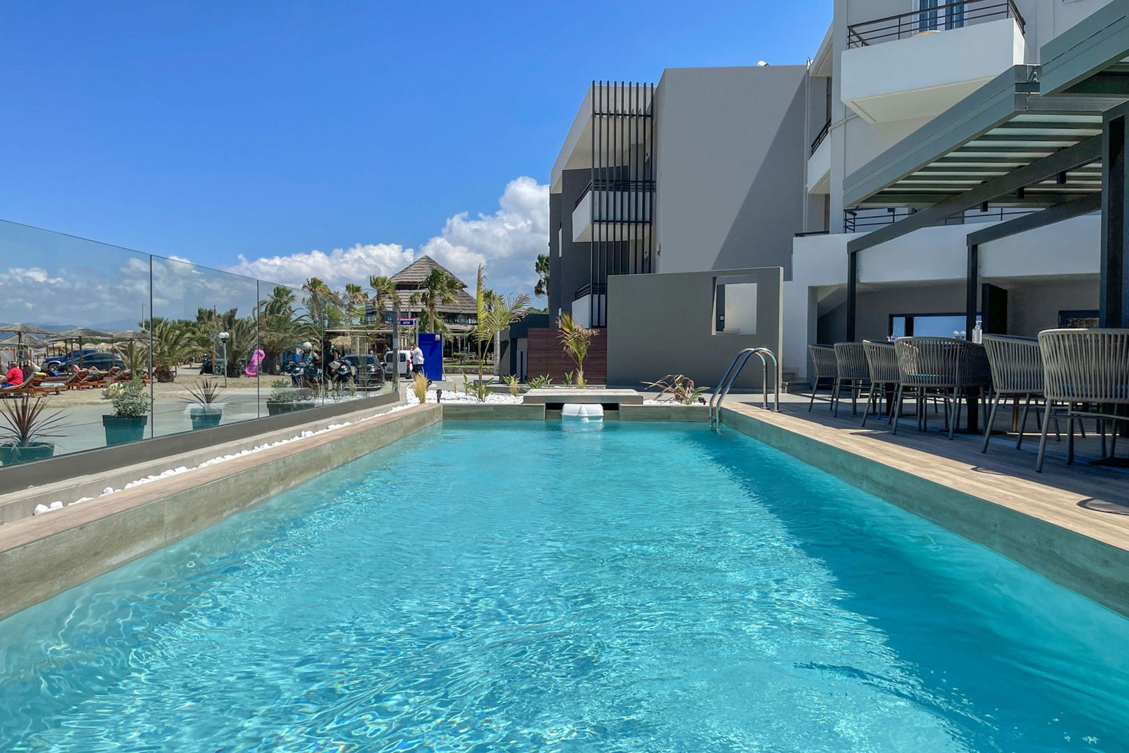 Mare Blue & Suites Hotel
