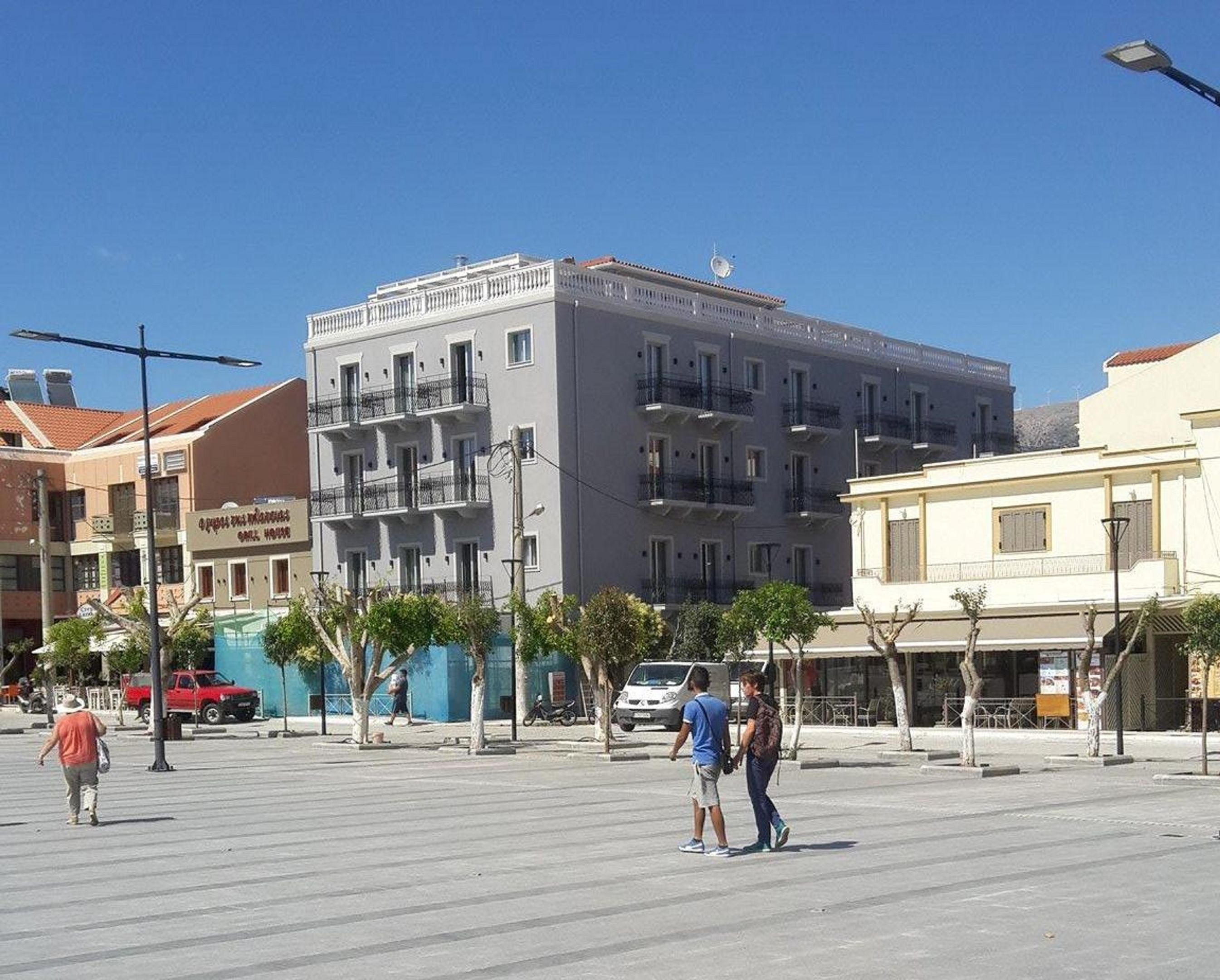 Aenos Hotel – Gevel aan plein, Argostoli