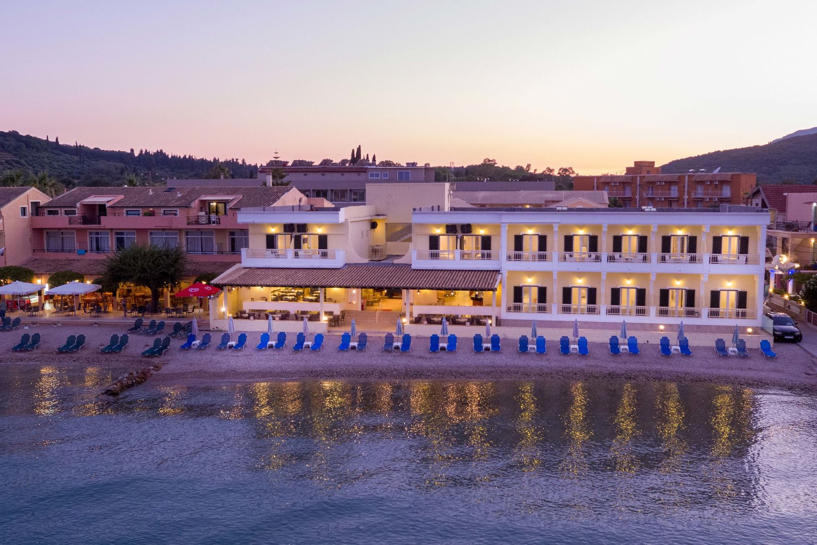 Hotel Rossis – Hotel bij schemering, Messonghi