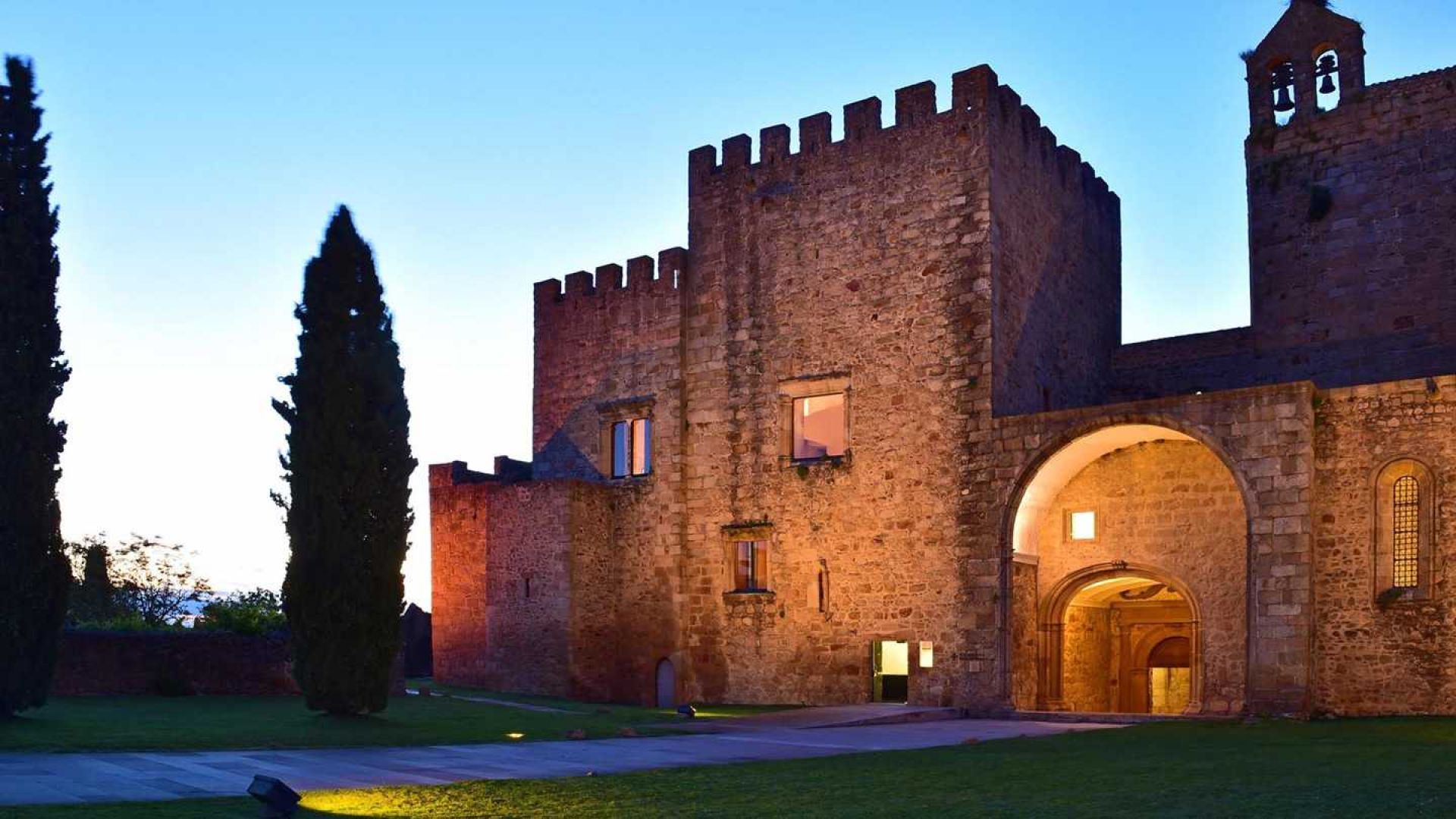Pousada Mosteiro Crato – Klooster bij avondzon, Crato