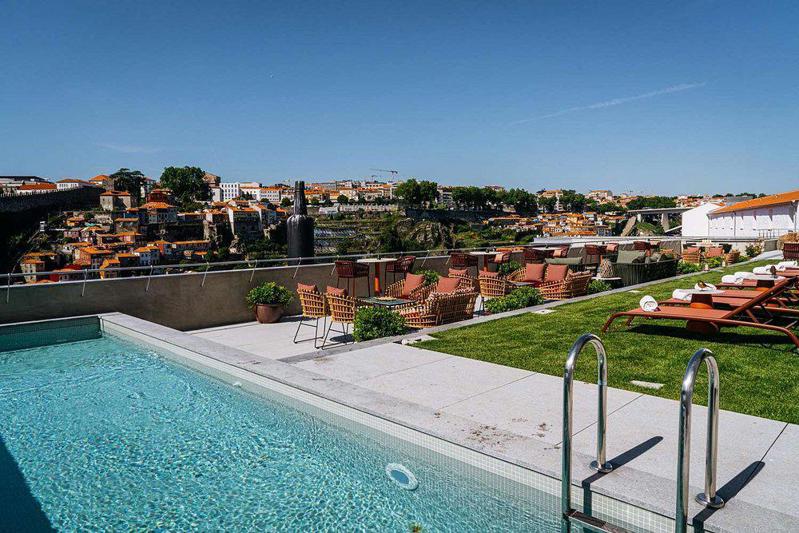 Vincci Ponte de Ferro – Dakzwembad met uitzicht, Vila Nova de Gaia