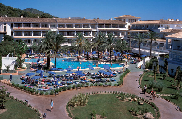 Beach Club Font de Sa Cala – Zwembad met tuin, Font de Sa Cala