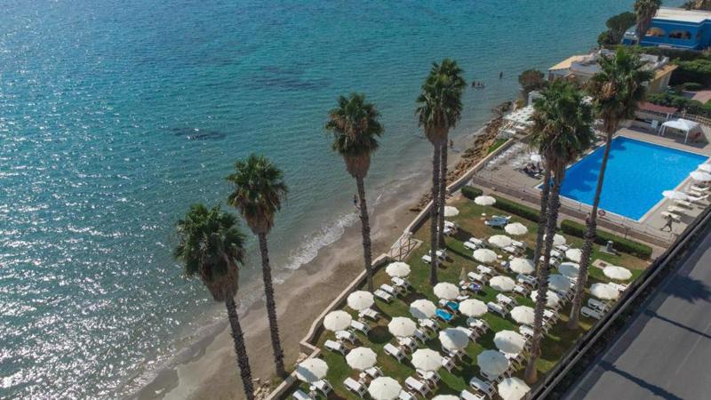 President Sea Palace Hotel – Strand met palmen, Niet