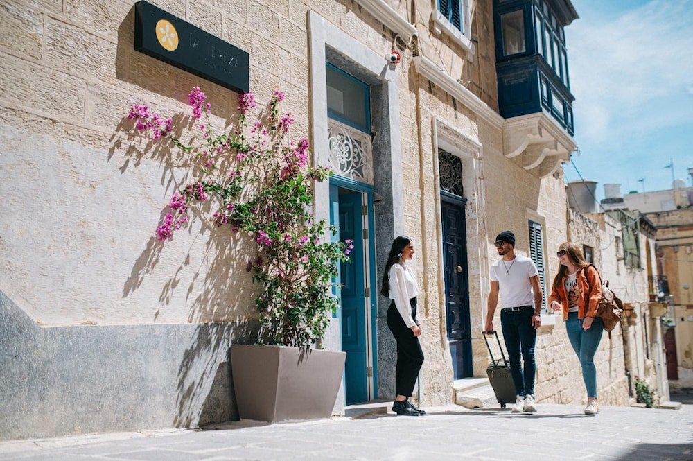 Ta' Tereza In Manwel Dimech – Gevel met bloemen, Sliema