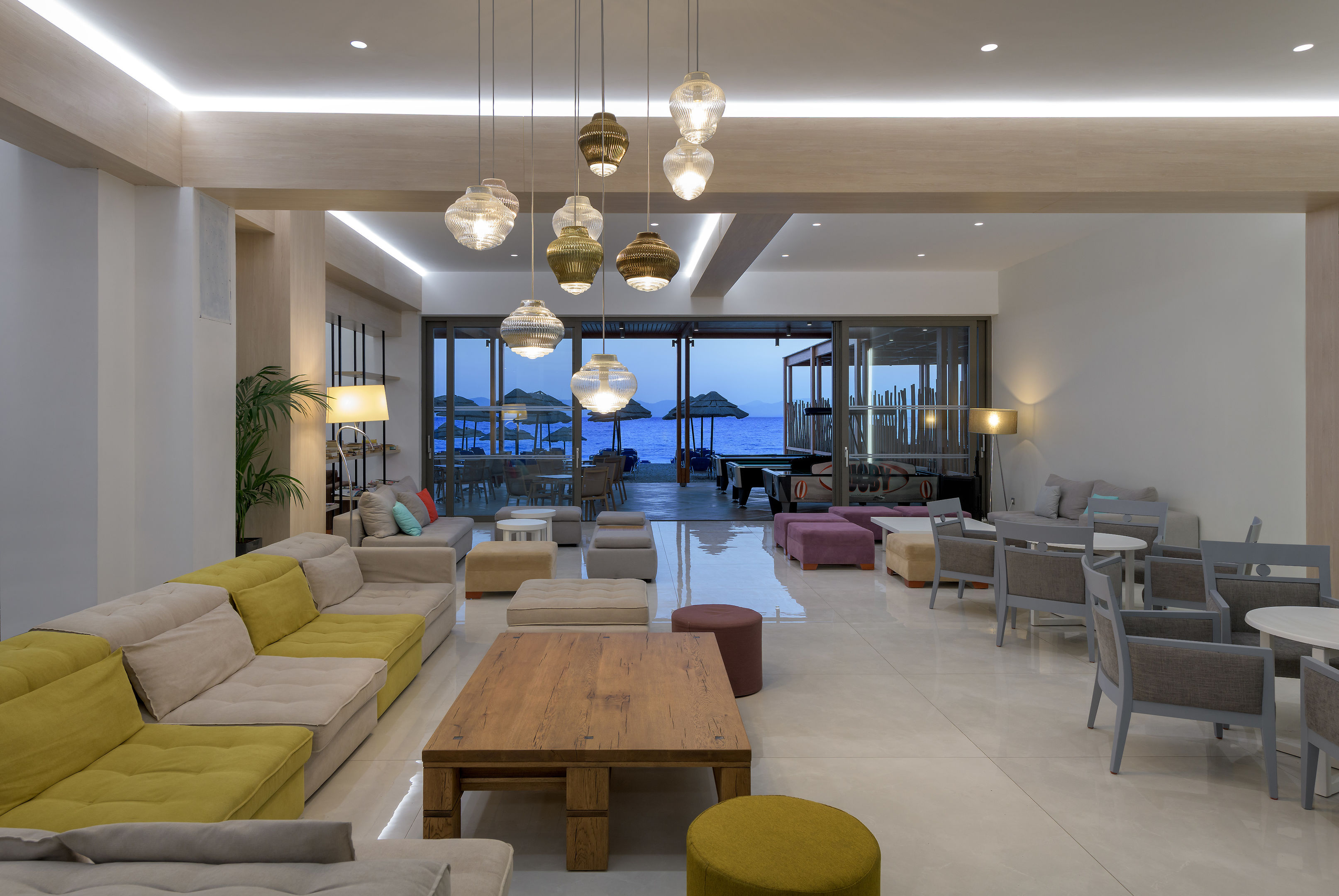 Avra Beach Resort Hotel & Bungalows – Lounge, Ixia