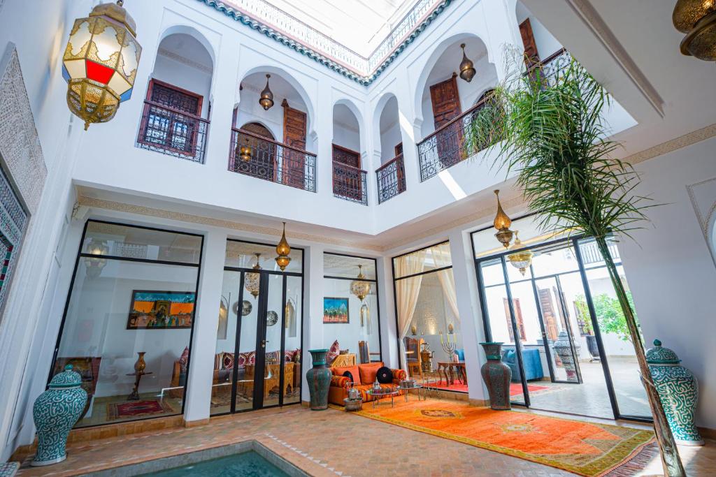Riad la clé d'or cover
