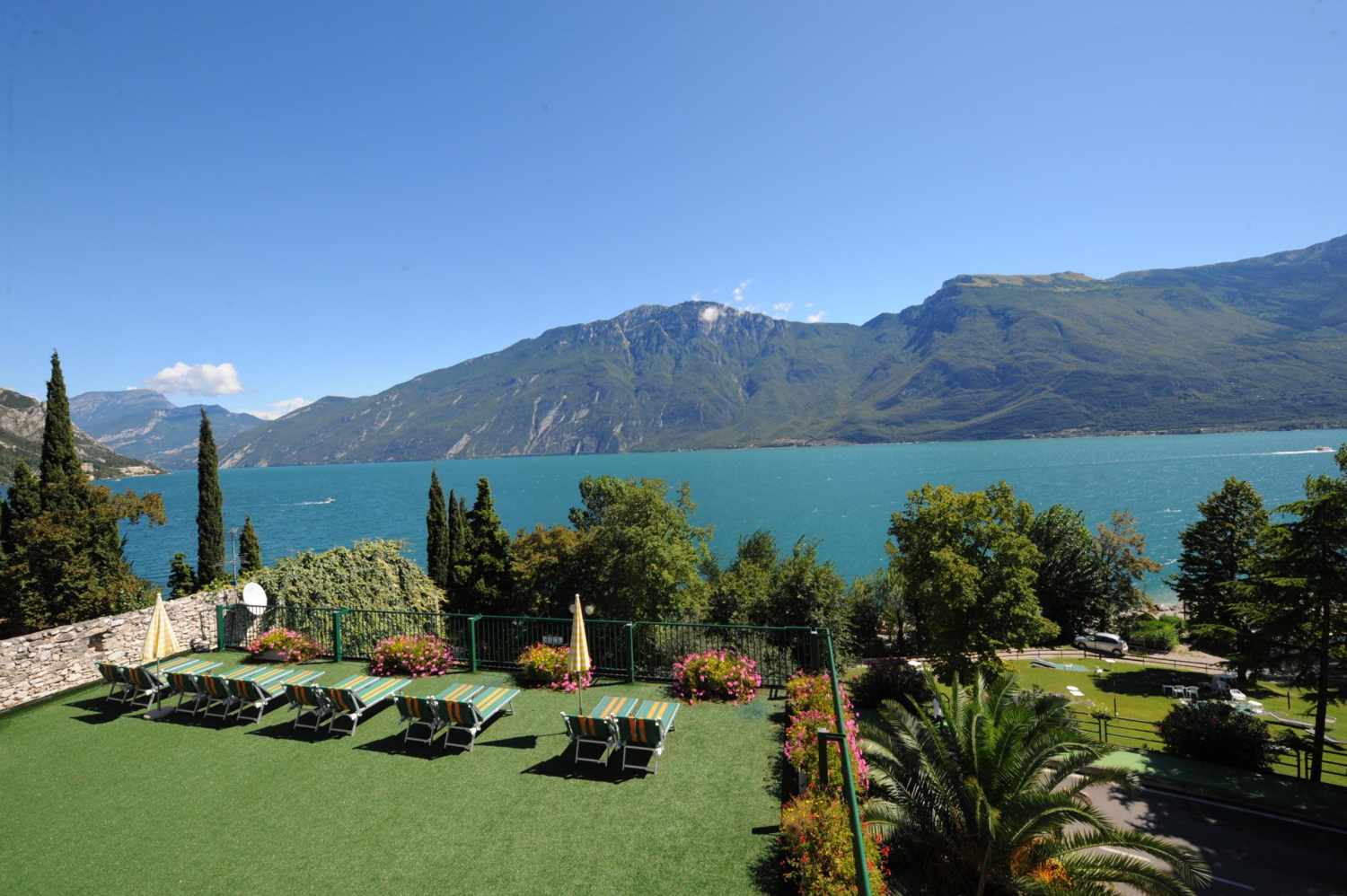 Hotel Alexander – Tuin aan het meer, Limone sul Garda