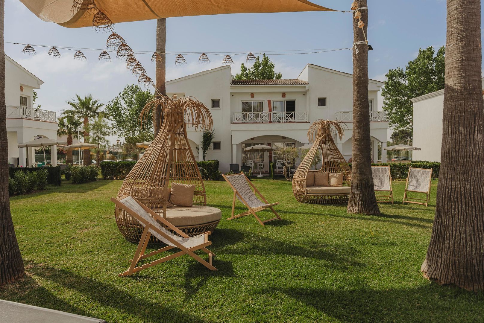 Garden Saladina – Tuin met ligstoelen, Playa de Muro