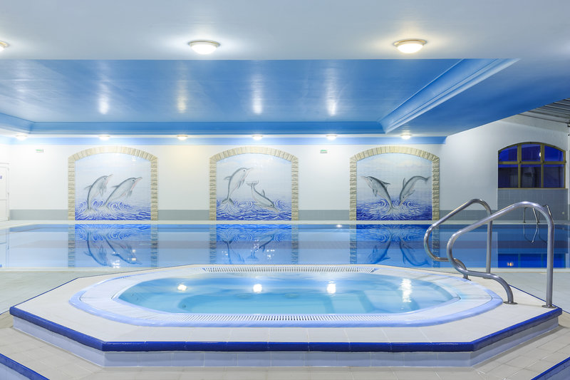 Jardim do Vau – Binnenzwembad met jacuzzi, Praia do Vau