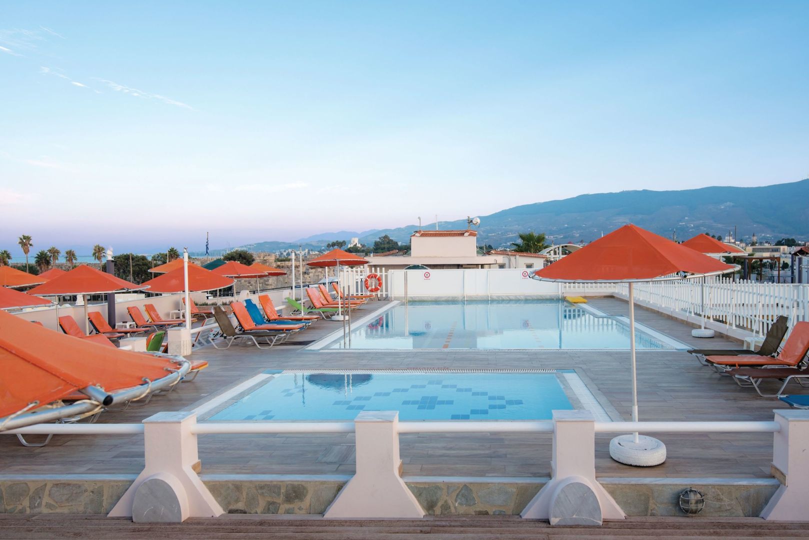 Kosta Palace City Hotel – Dakterras met zwembad, Kos-Stad