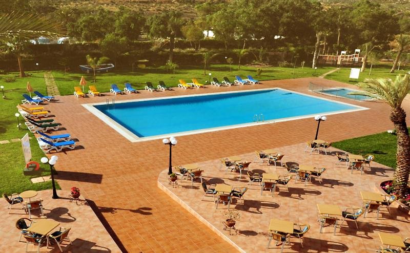 Tildi Hotel & Spa – Zwembad met ligbedden, Agadir