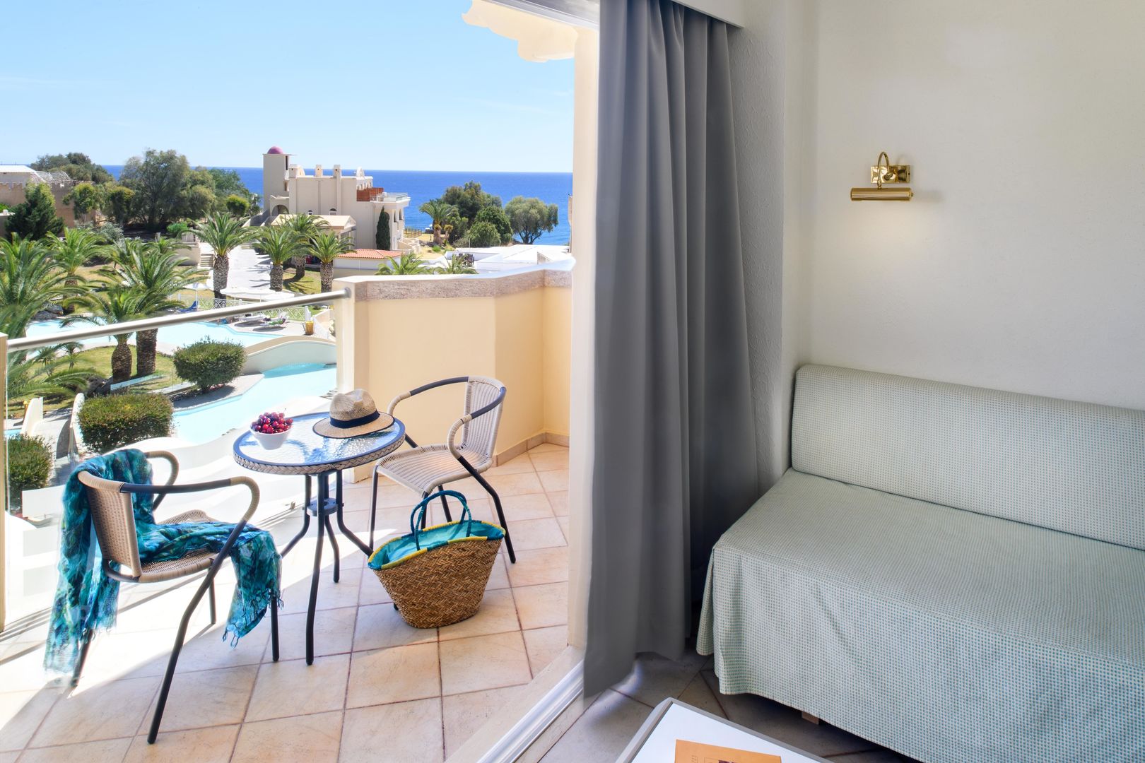 Lindos Royal Resort – Balkon met zwembad, Lindos