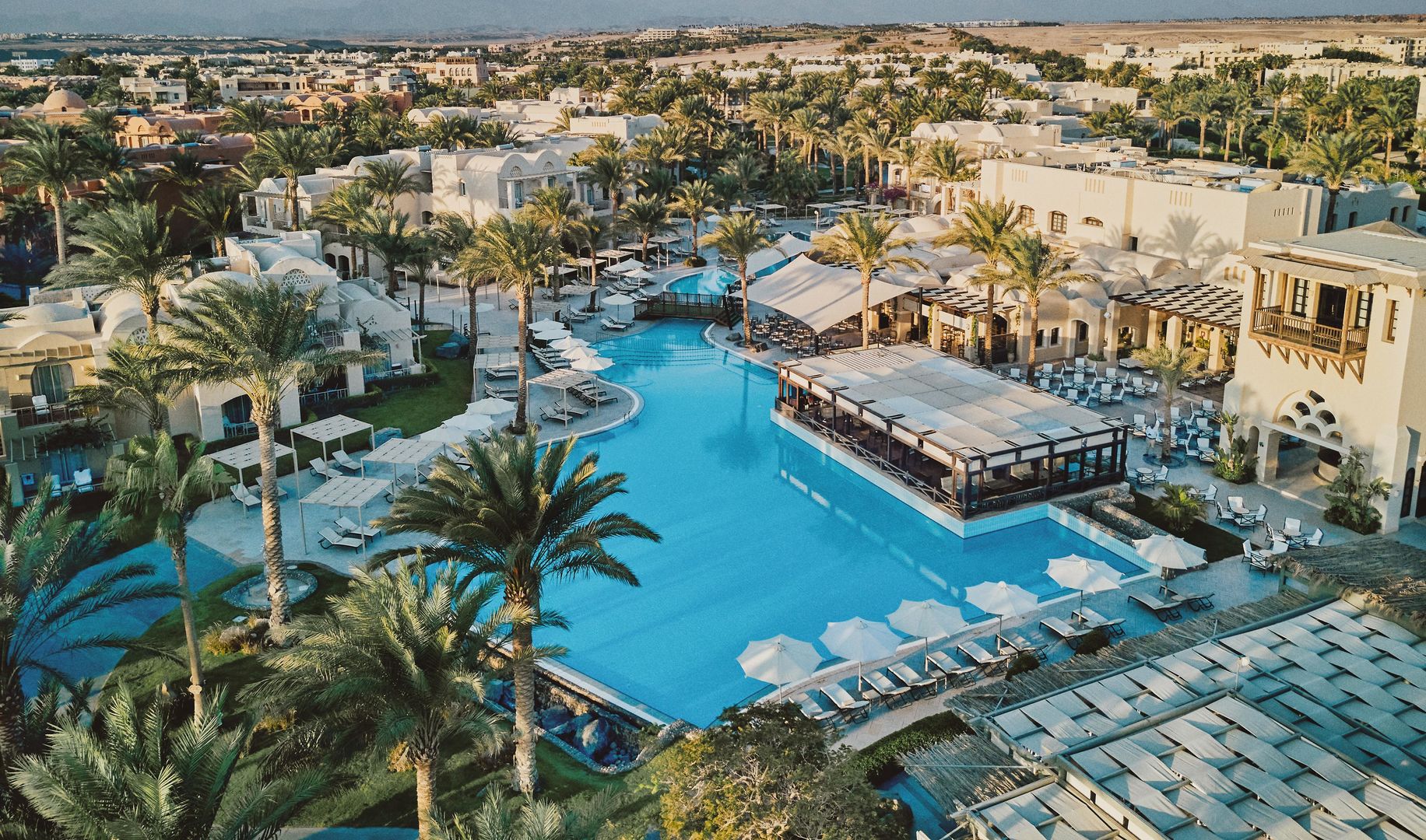 Jaz Makadina – Zwembad met palmen, Makadi Bay