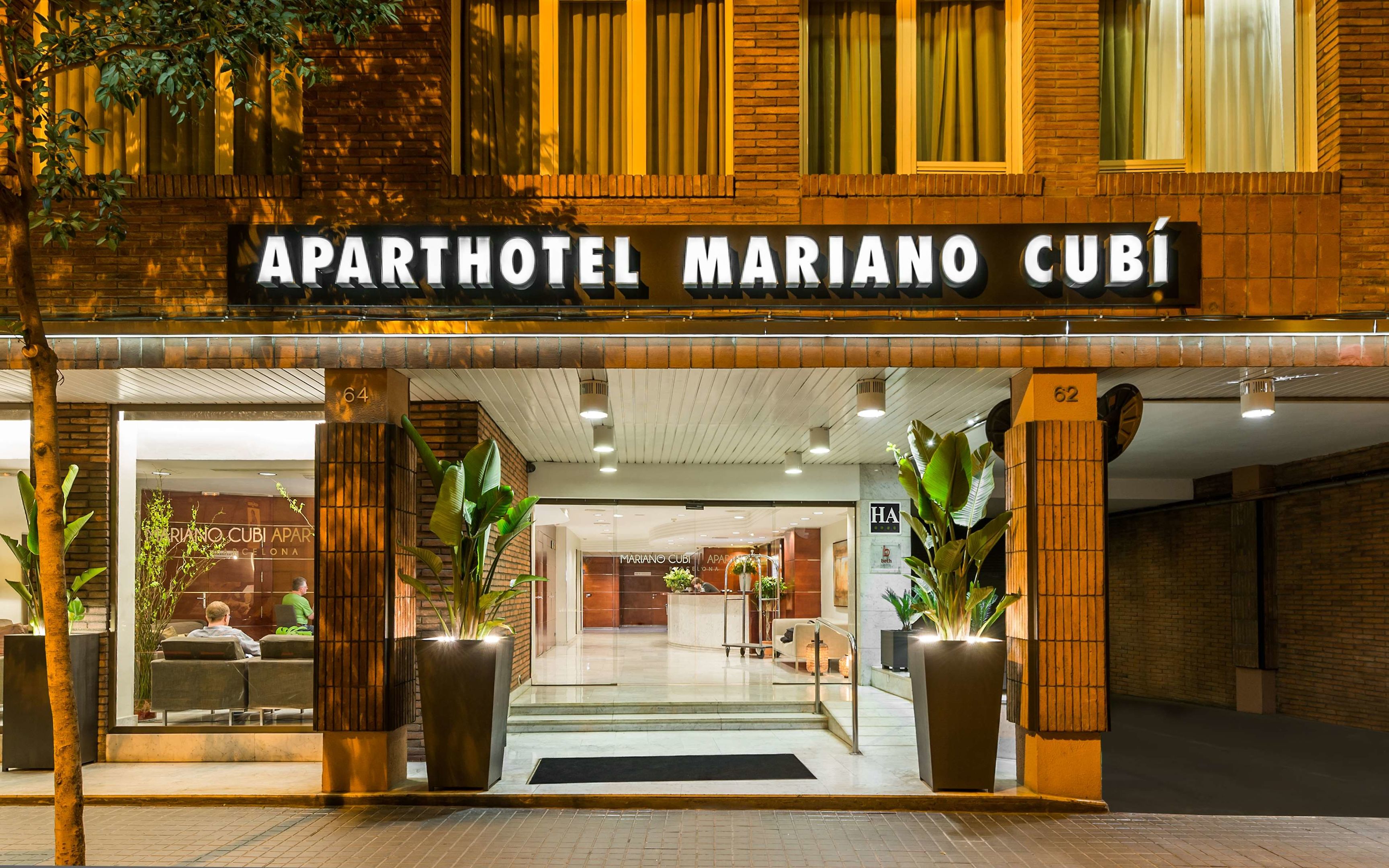 Mariano Cubi Aparthotel Barcelona cover
