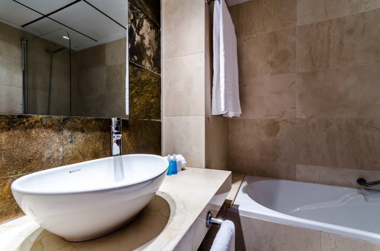 El Plantio Golf Resort – Badkamer, Alicante