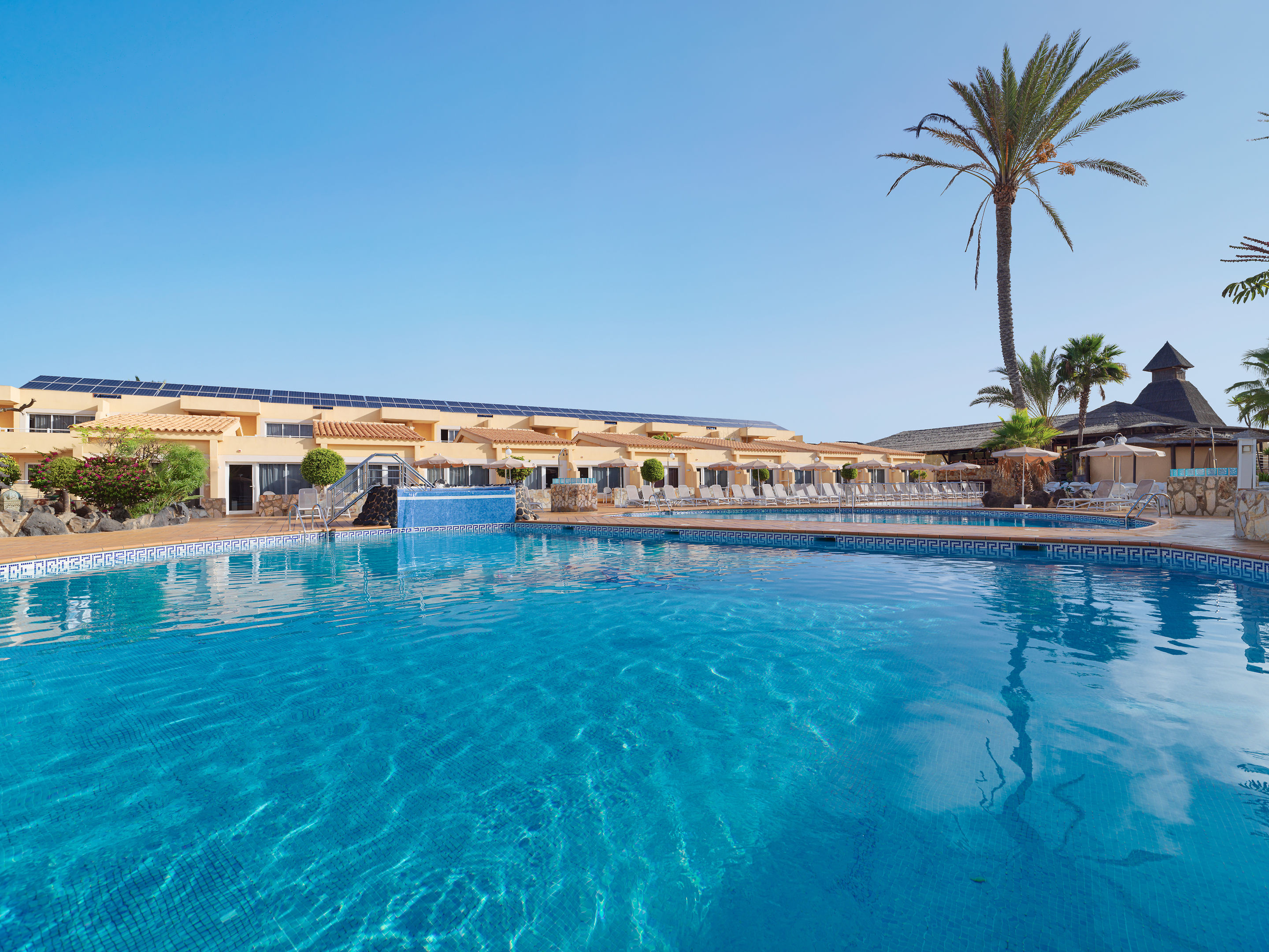 Hotel Arena Suite – Zwembad bij appartementen, Corralejo