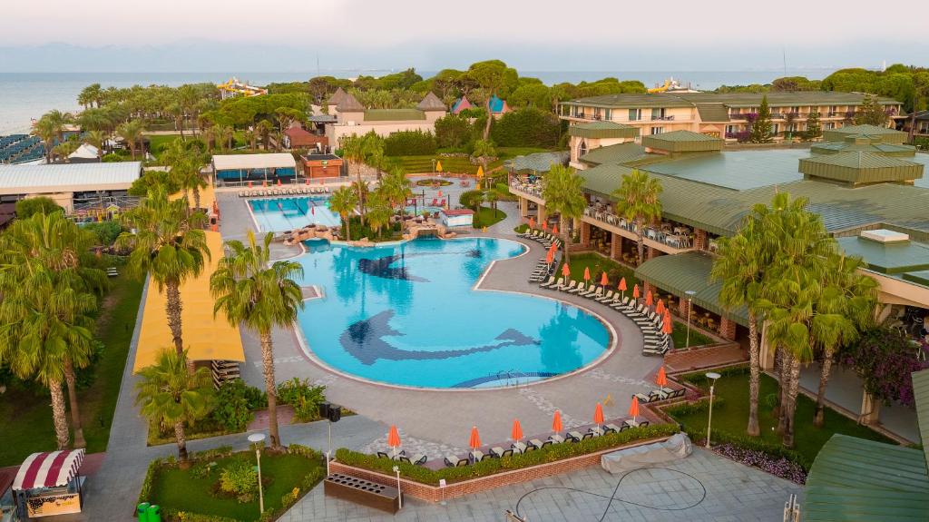 Pine Beach Belek – Resort van bovenaf, Belek