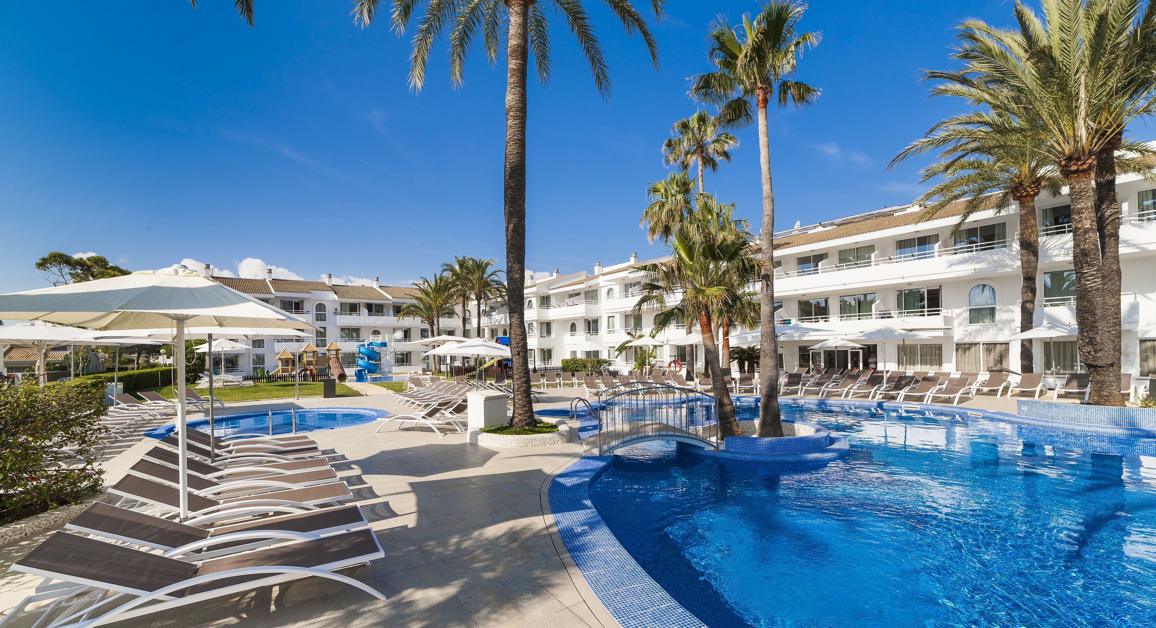 Hoposa Villaconcha Family & Sport – Zwembad met ligbedden, Puerto de Pollensa